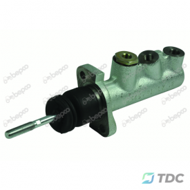 Master brake cylinder